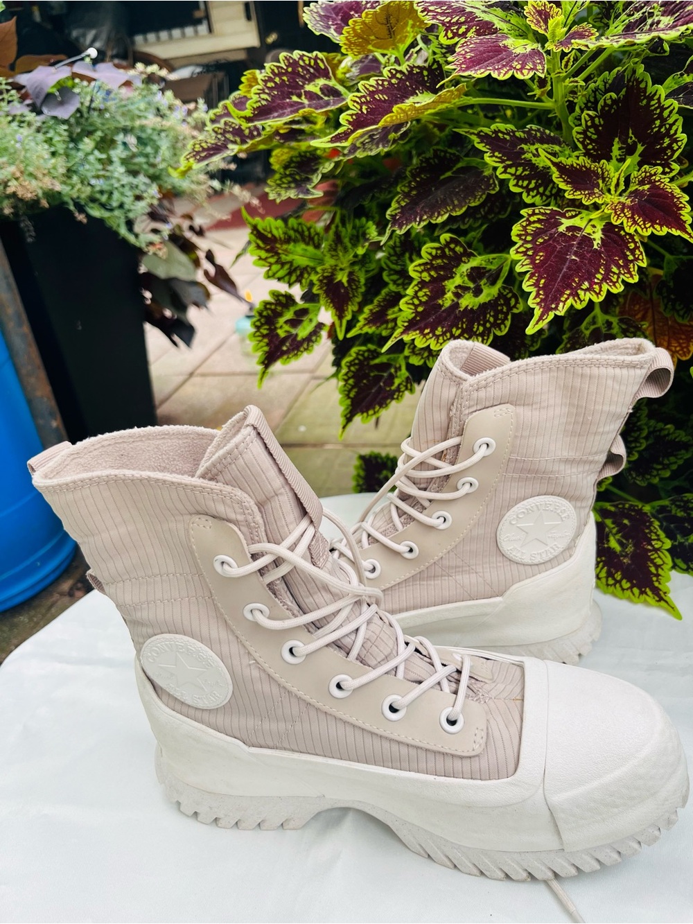 Converse Women's Pale Blush High-Top Lace-Up Platform Boots